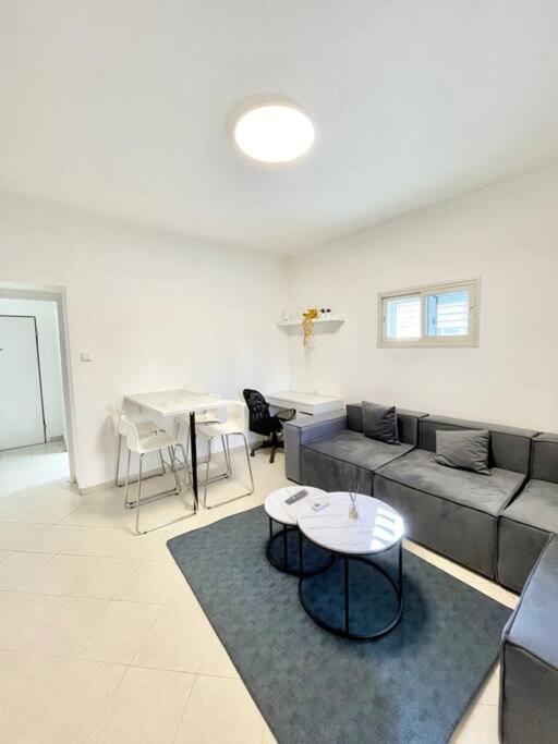 Rambam Beach Apartment حيفا المظهر الخارجي الصورة