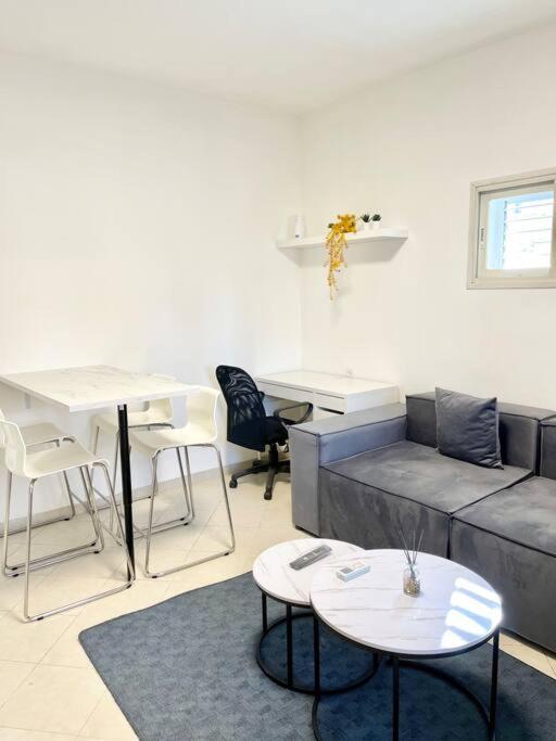 Rambam Beach Apartment حيفا المظهر الخارجي الصورة