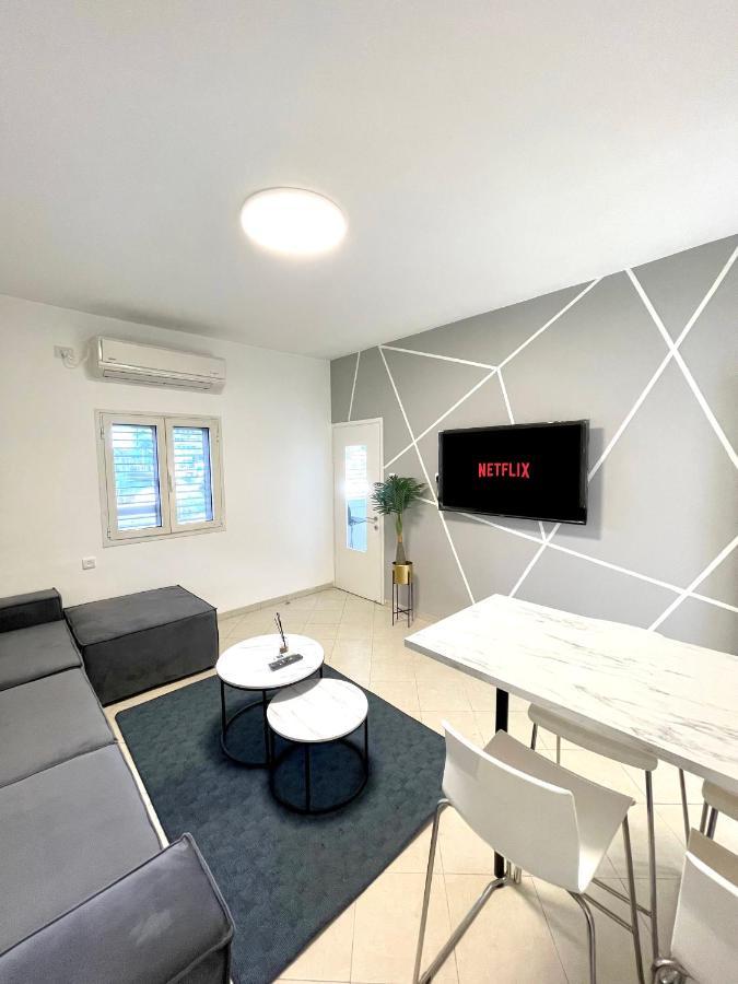 Rambam Beach Apartment حيفا المظهر الخارجي الصورة